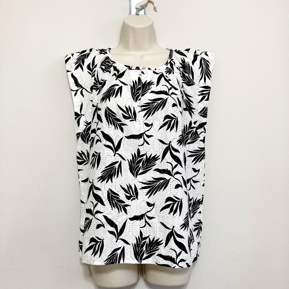 Ann Taylor Loft Petite, Cotton Eyelet Blouse Black & White Palm, NWT, Size M